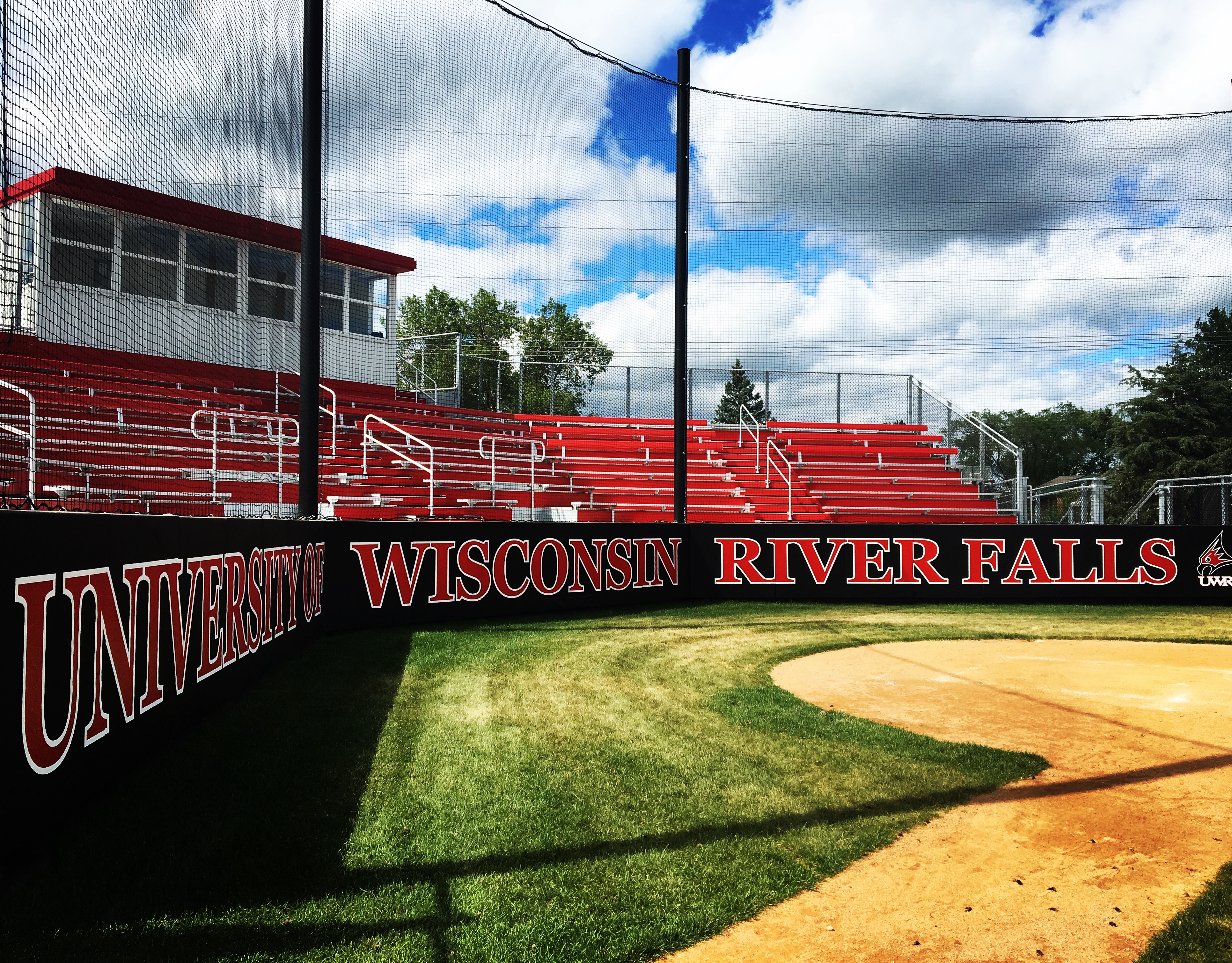 Hunt Arena - Facilities - University of Wisconsin River Falls Athletics